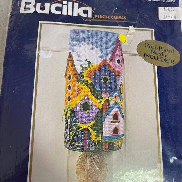 Vintage Bucilla Birdhouse Kitchen Bag Dispenser Needlepoint Kit 6255 Plastic NEW - Picture 3 of 7